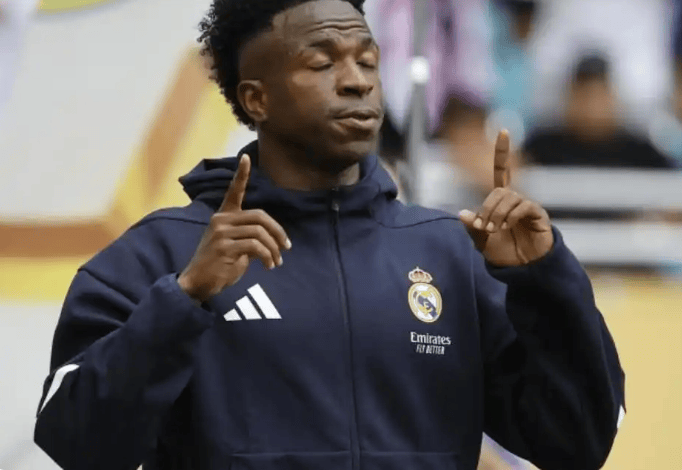 索要4000万薪水！皇马头牌翻脸！佛爷劝阻无效，大巴黎酝酿挖人